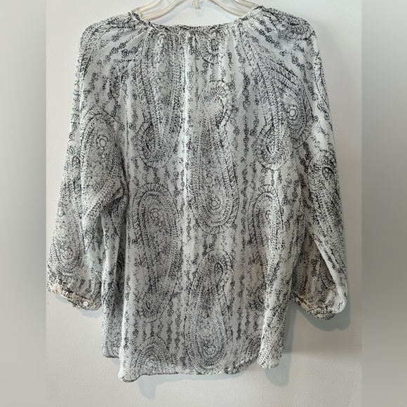 Not Your Daughters Jeans long sleeve black/white button down blouse size Large - Picture 2 of 9